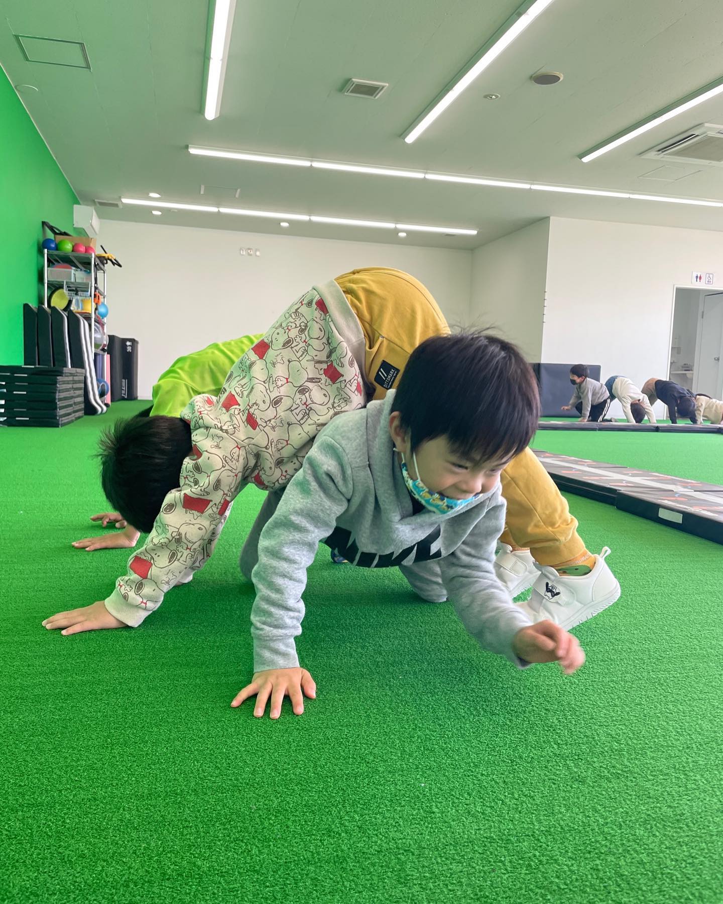 様々な大きさのトンネル