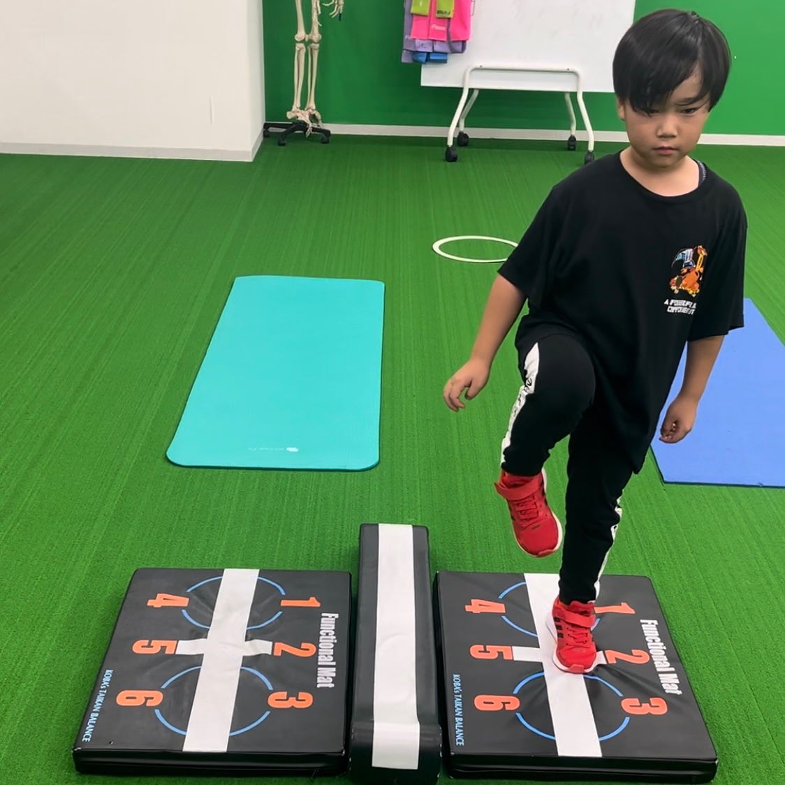 軸安定を目指す。