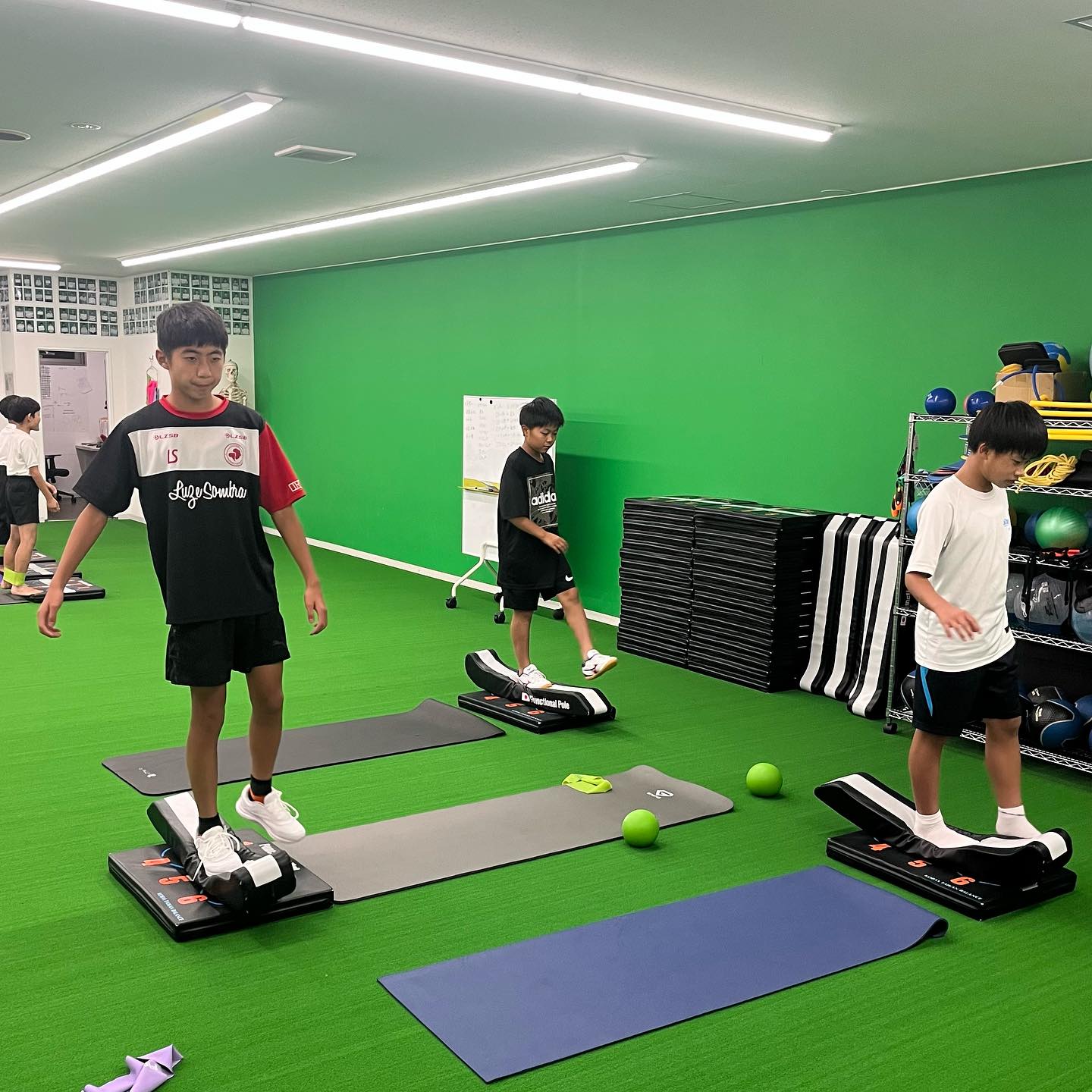 キックモーション