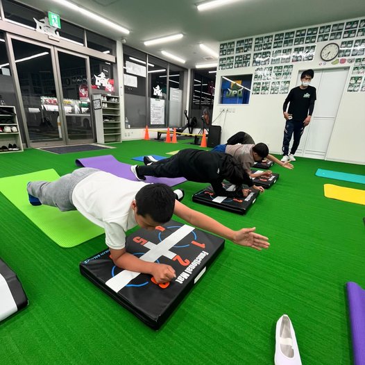 片手フロントブリッジ