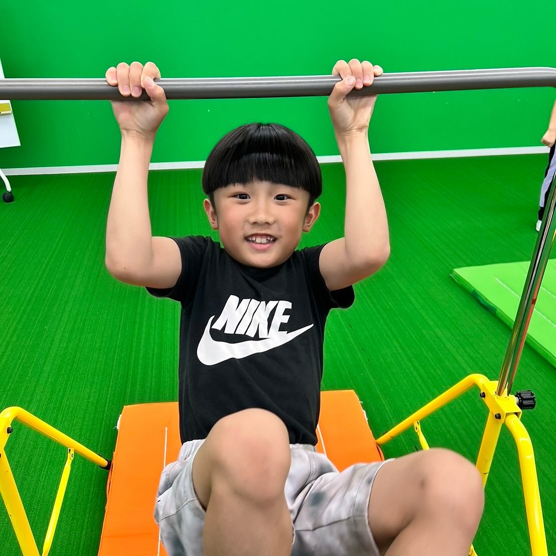 ぶら下がり（鉄棒）