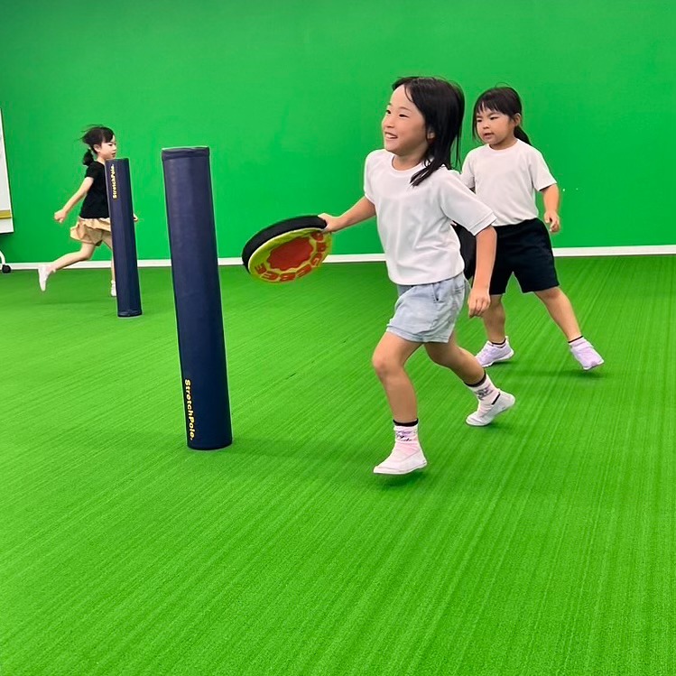 障害物ありの鬼ごっこ