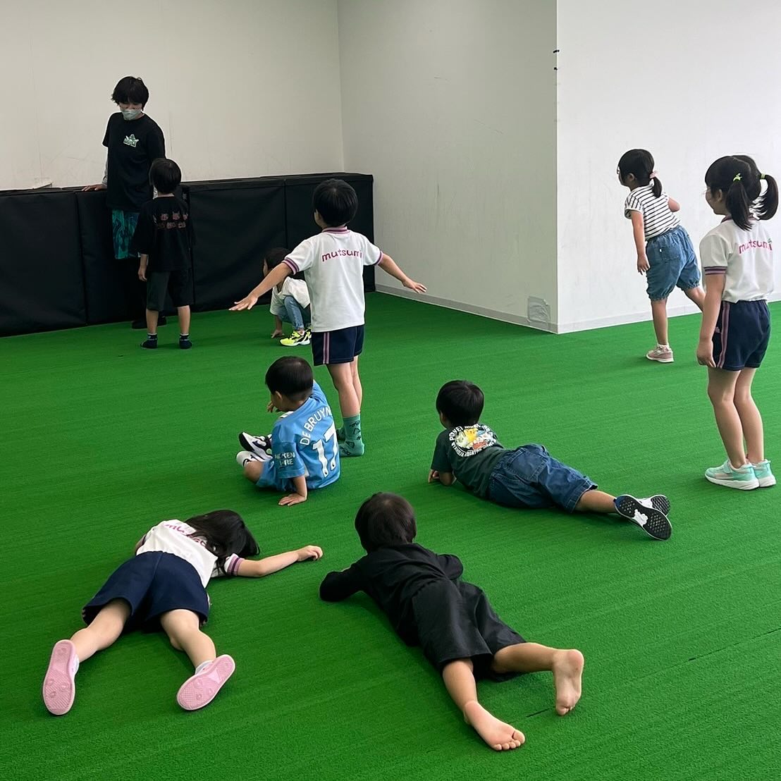 だるまさんが転んだ