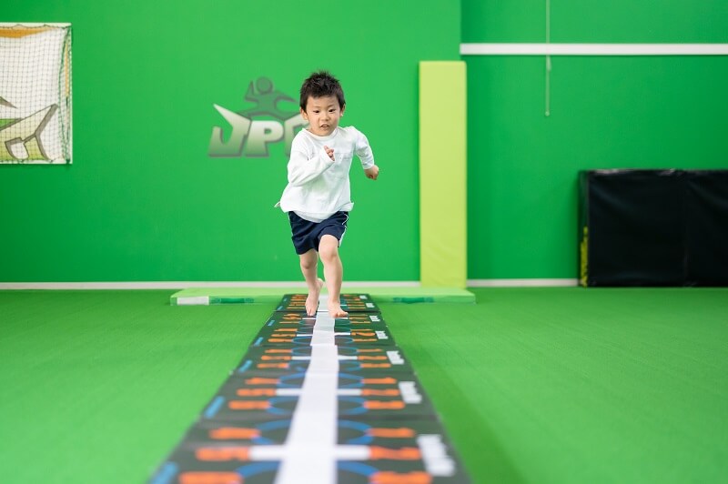 年間スケ???ュール〈2025年〉